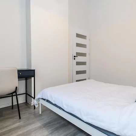 Platinium White - Aleja 44 Apartment Danzig